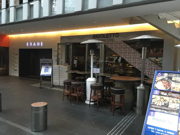 遅い時間は酔っ払いさん多しw