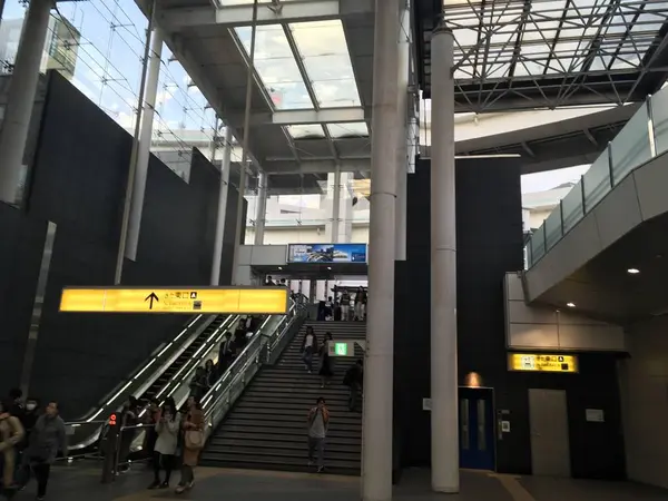 横浜駅北東口