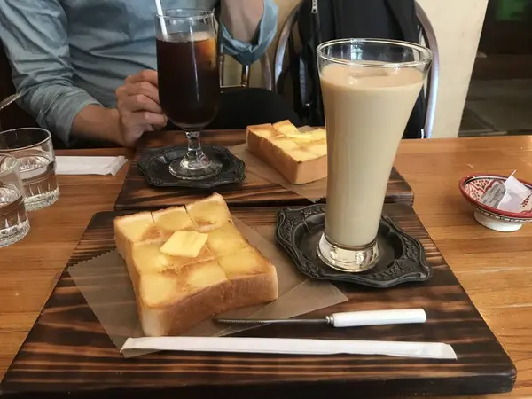 ドリンクはカフェラテに。