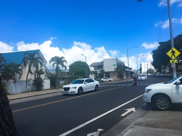 バス停が目の前にあります