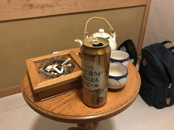 広縁でクピクピやってます^_^