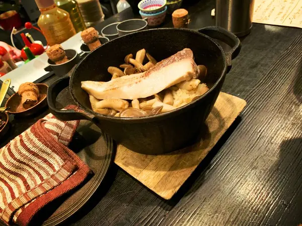 ぶりとキノコの炊き込みご飯