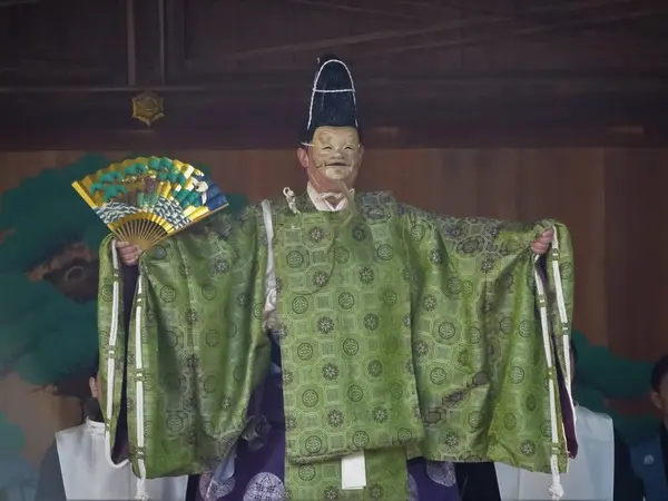 能舞台で翁始式