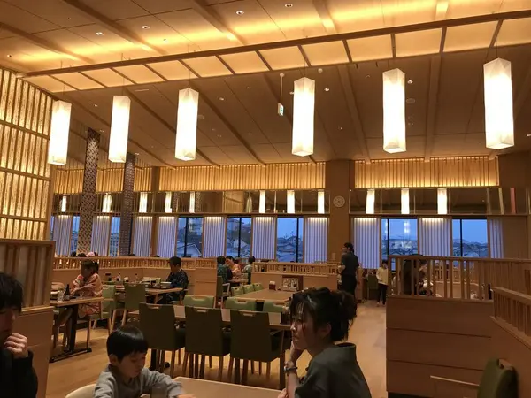 座敷がなくなりました。