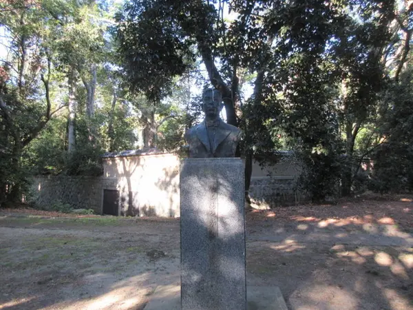 尾上松之助像