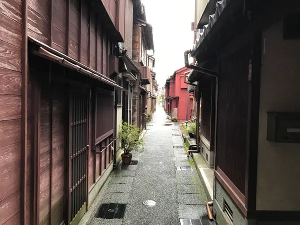 一本裏通り