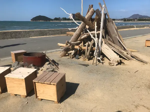 焚き木？