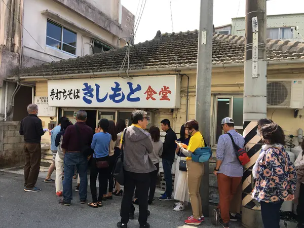 大混雑のお店