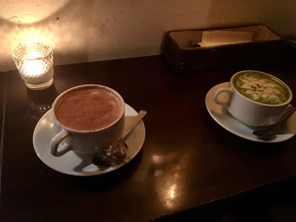 シナモンラテと抹茶ラテ