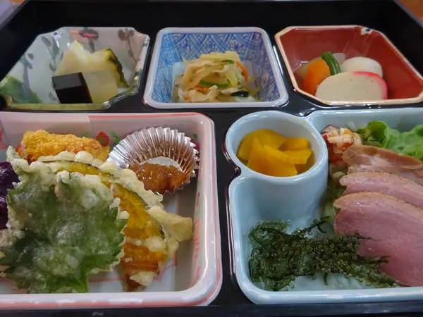 レストラン