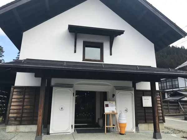 オシャレな蔵で休憩