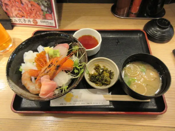海鮮丼