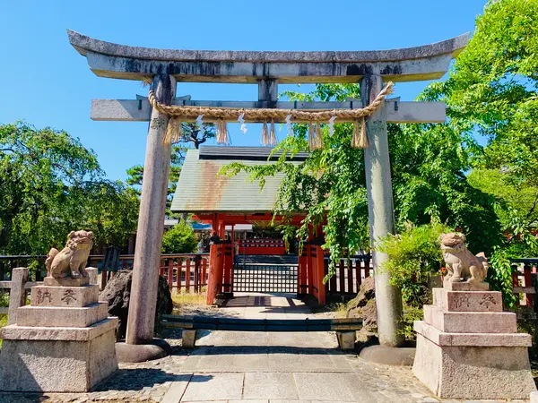 鳥居