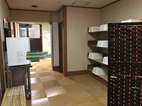 男は2つ、女は4つ