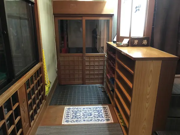 仙境野天風呂への出口