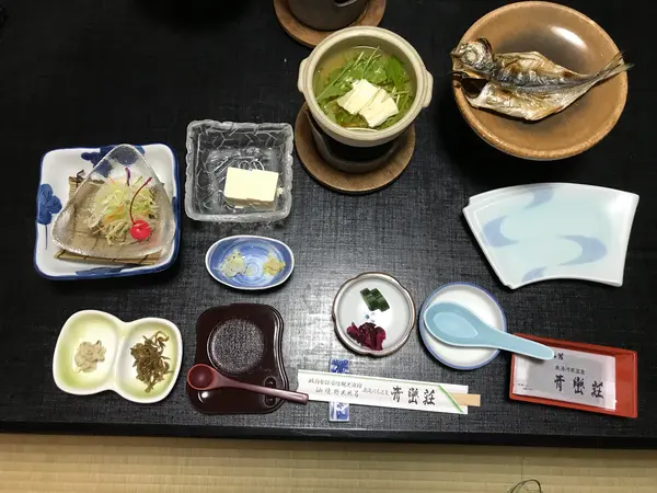 朝食でございます。