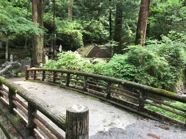 迂回路への入り口