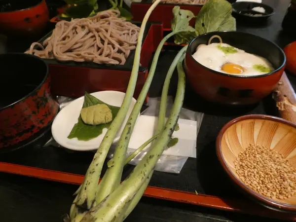 ドドーンとわさび1本、禅寺そば！
