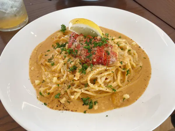 オマール海老のパスタ