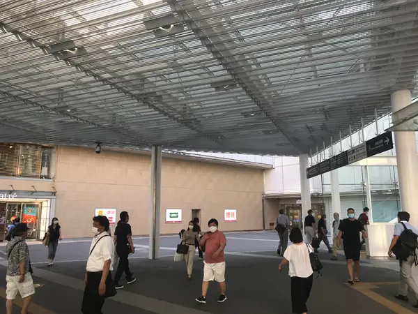 では新しい改札口へ