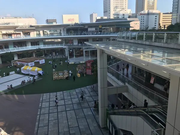 巨大ショッピンモールですねぇ。