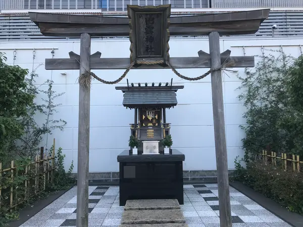 ラゾーナ神社w