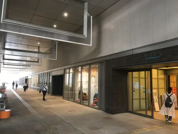ミューザ川崎のペデデッキ