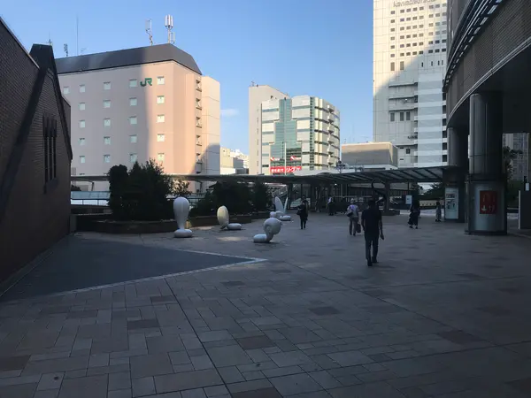 ミューザ前のペデデッキ