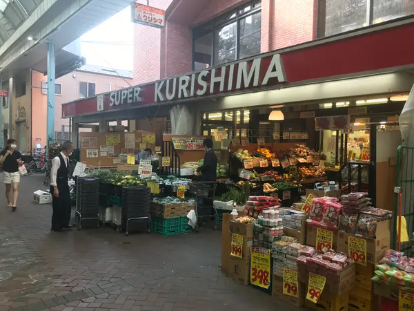 商品が道までw