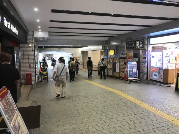 一旦、駅に戻ってと