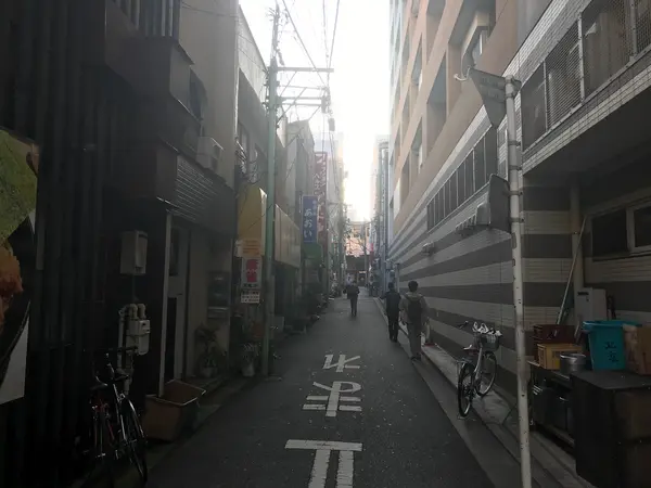 怪しい小路もチラホラ