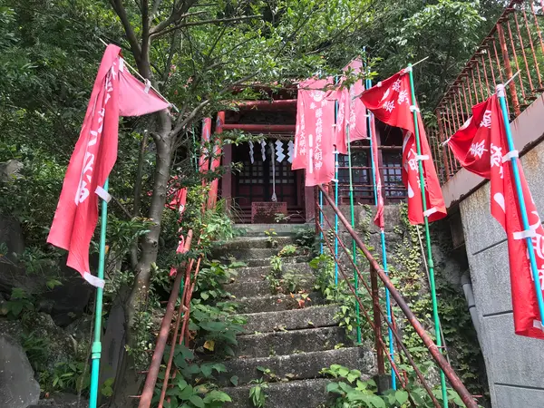 野中の湯近くの神社