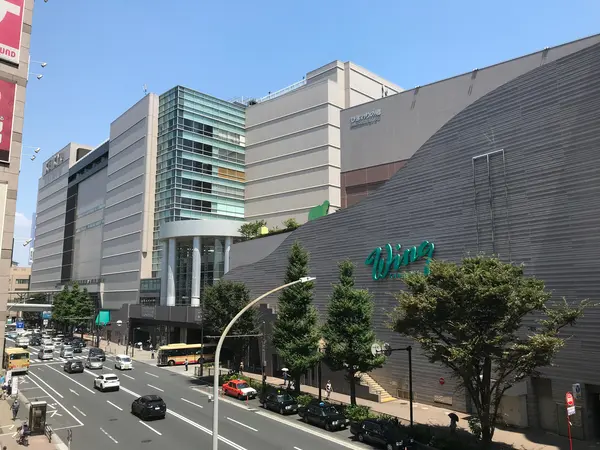 京急ウイングと京急百貨店