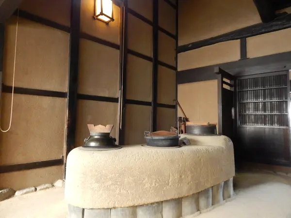 使い込まれたおくどさん