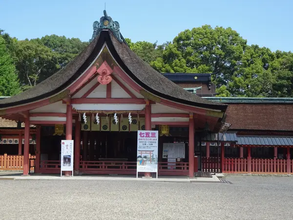 本殿と拝殿