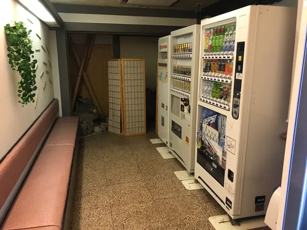 自販機部屋発見w