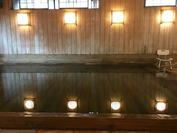 さてと、そろそろ飯ですな。
