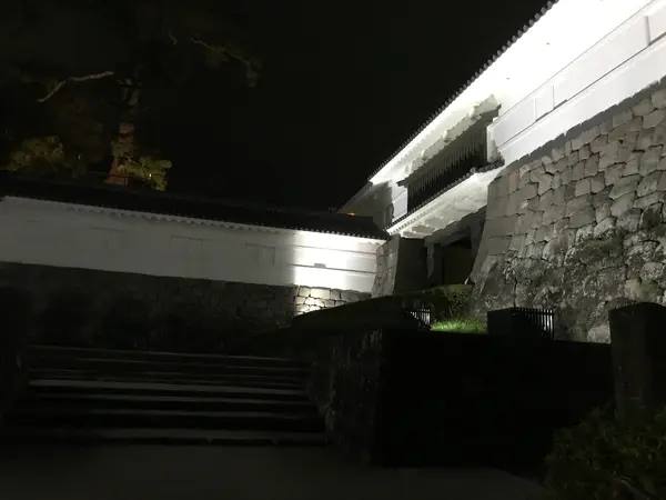 常盤木門も重厚感が