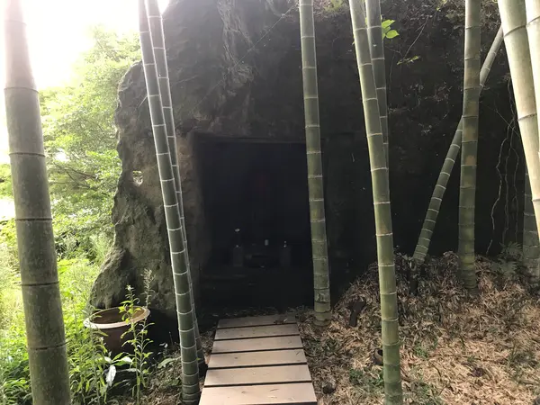 やぐらも有ります。