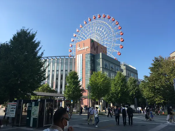 駅を出ると