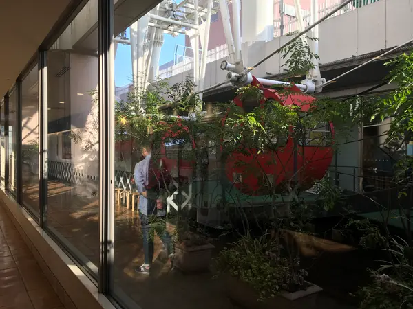 館内からの乗り場