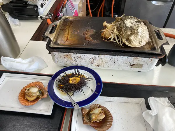 ウニの姿蒸し