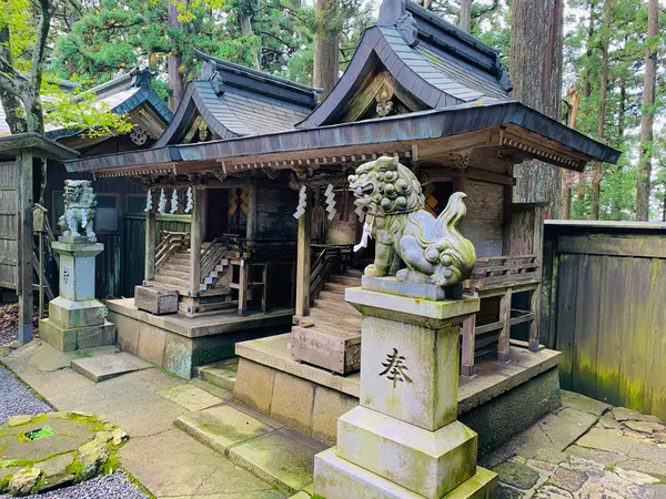 摂末社