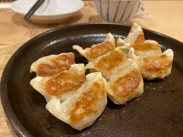 鉄鍋餃子