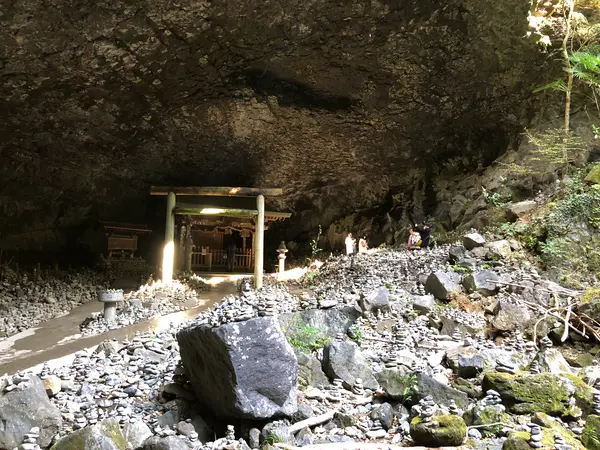 天安河原