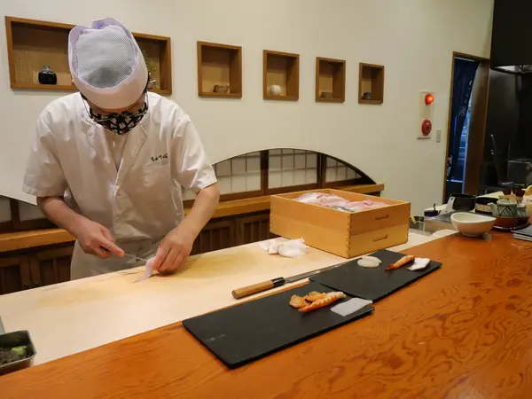 カウンター席で特別感♪
