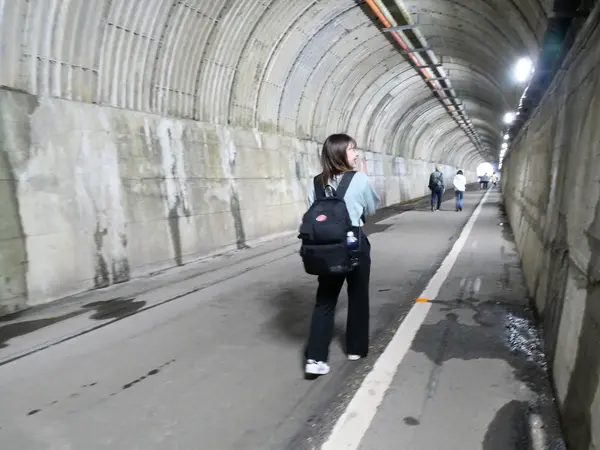 トンネル内
