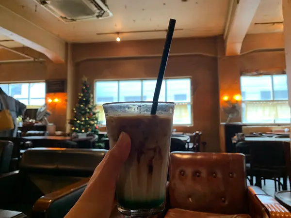 チョコミントラテ