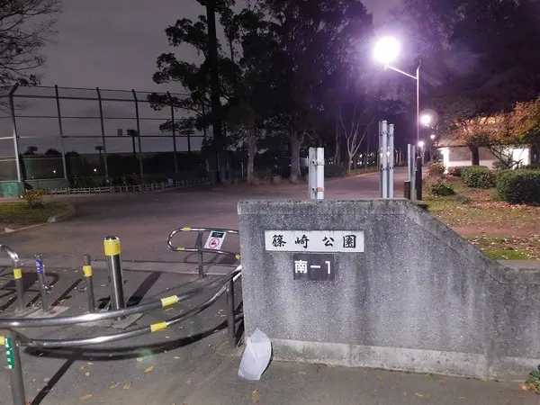 南入り口