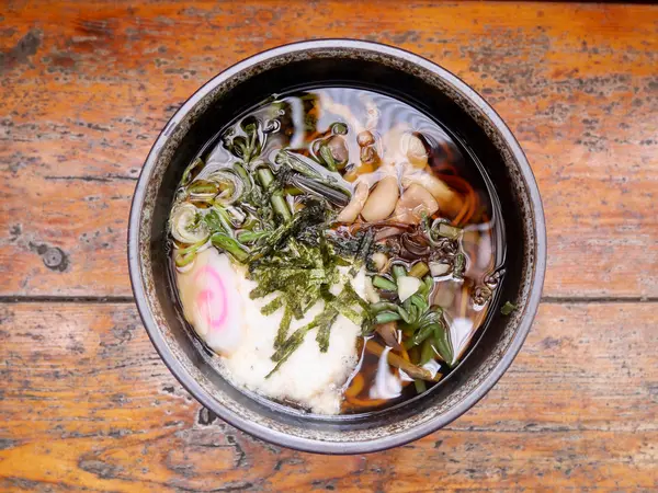 山菜とろろそば（1200円）